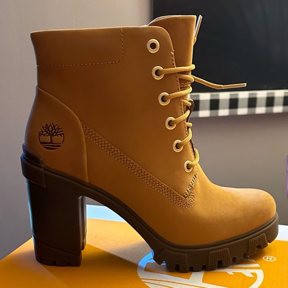 Timberland Lana Block Heel Wheat Nubuck Bootie Boots - Picture 10 of 15